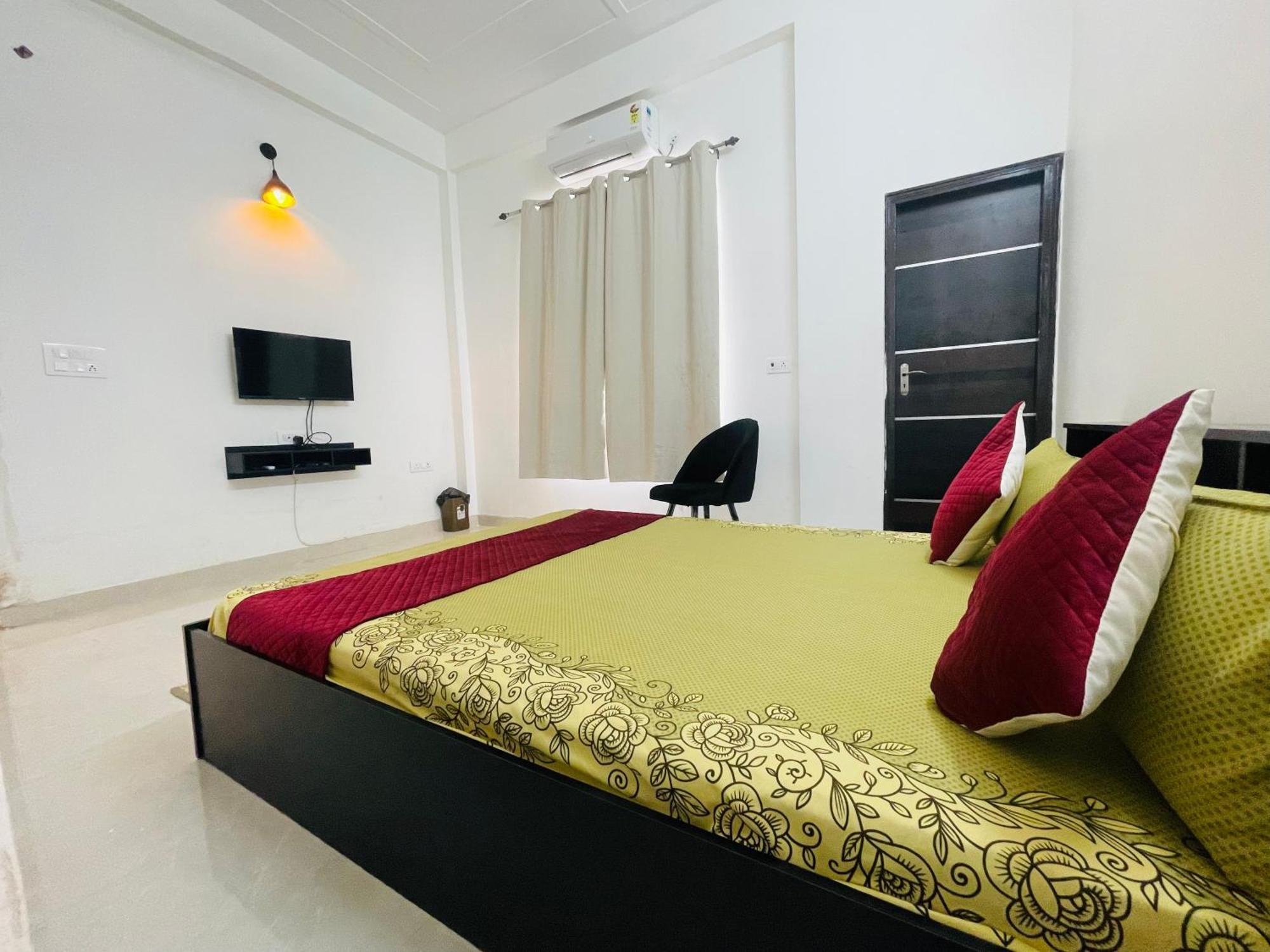 Atulyam Stays Sushant Golf City ลัคเนา ภายนอก รูปภาพ