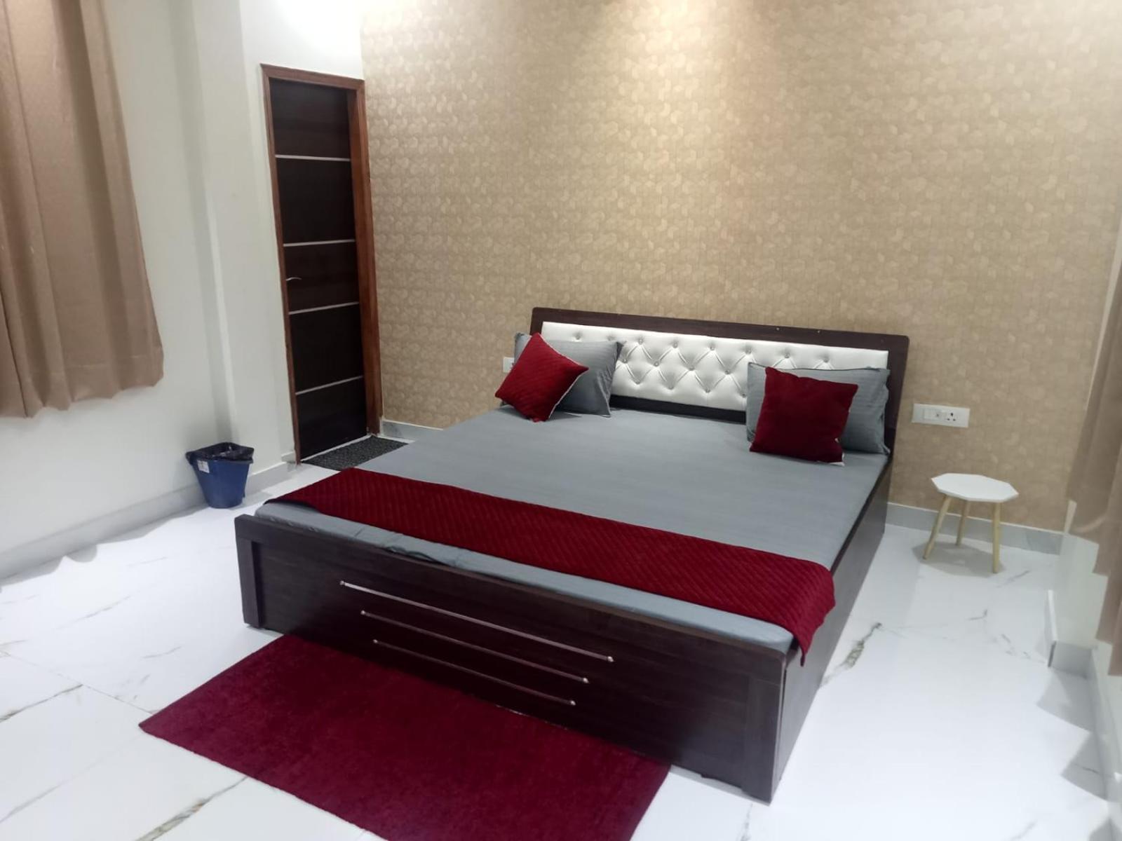 Atulyam Stays Sushant Golf City ลัคเนา ภายนอก รูปภาพ